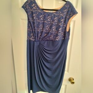 Roz & Ali Blue Lace Midi Dress